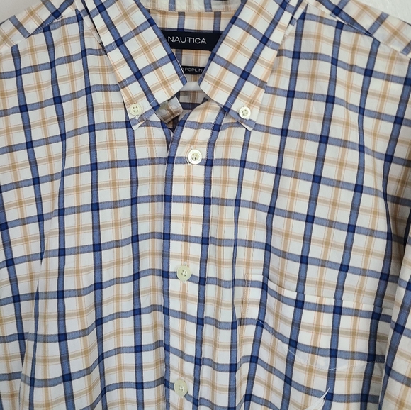 Nautica Men's Classic Short Sleeve Button Down Shirt,  Size: XXL Color:  Yellow - Picture 5 of 14